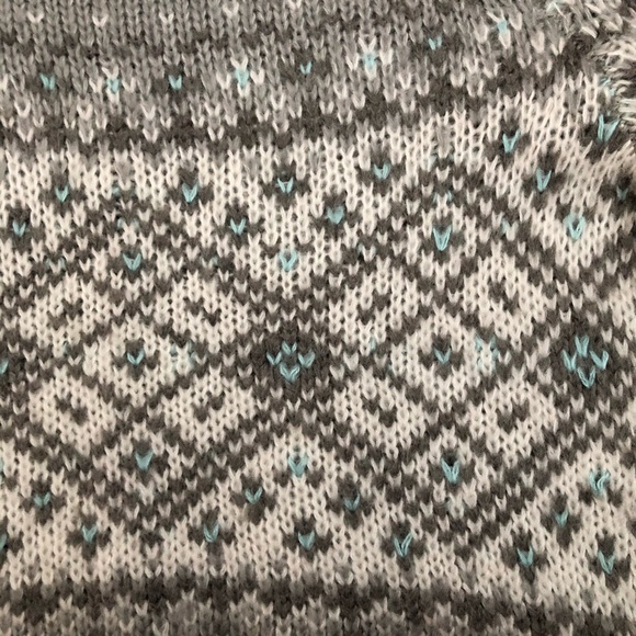 Aeropostale Gray Crewneck Sweater Size S - Picture 3 of 6